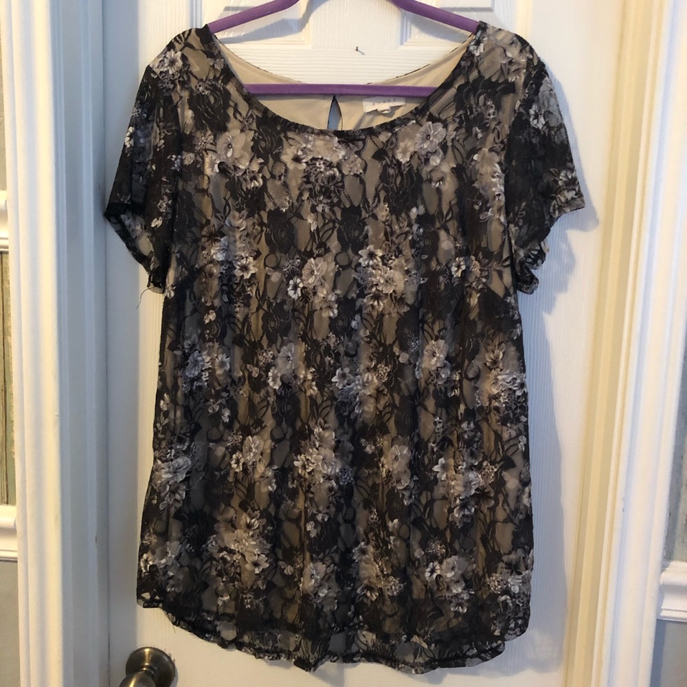 Adiva white and black lace blouse